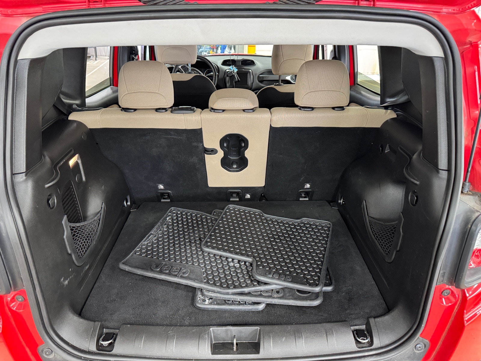 Thumbnail: 2019 Jeep Renegade - 7