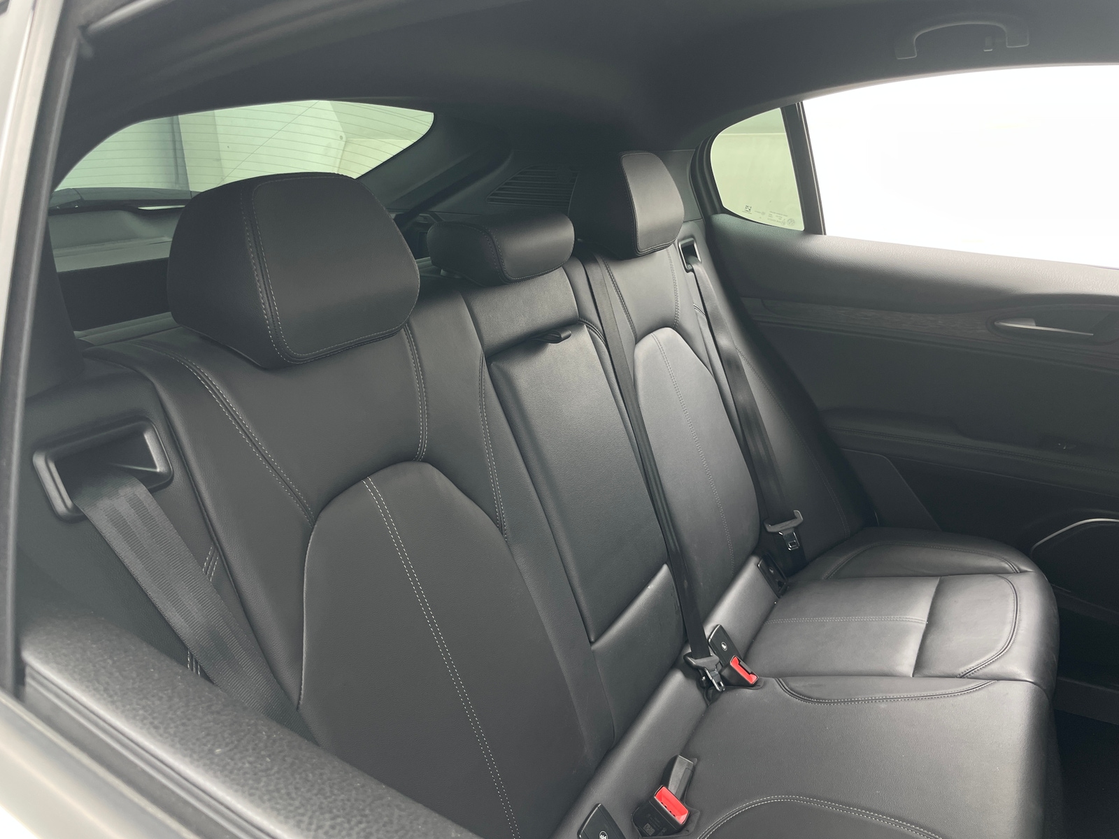 Thumbnail: 2022 Alfa Romeo Stelvio - 5