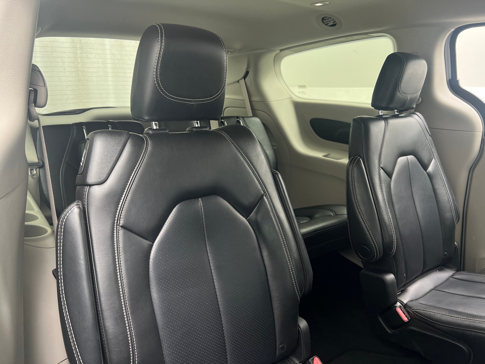Thumbnail: 2023 Chrysler Pacifica - 5