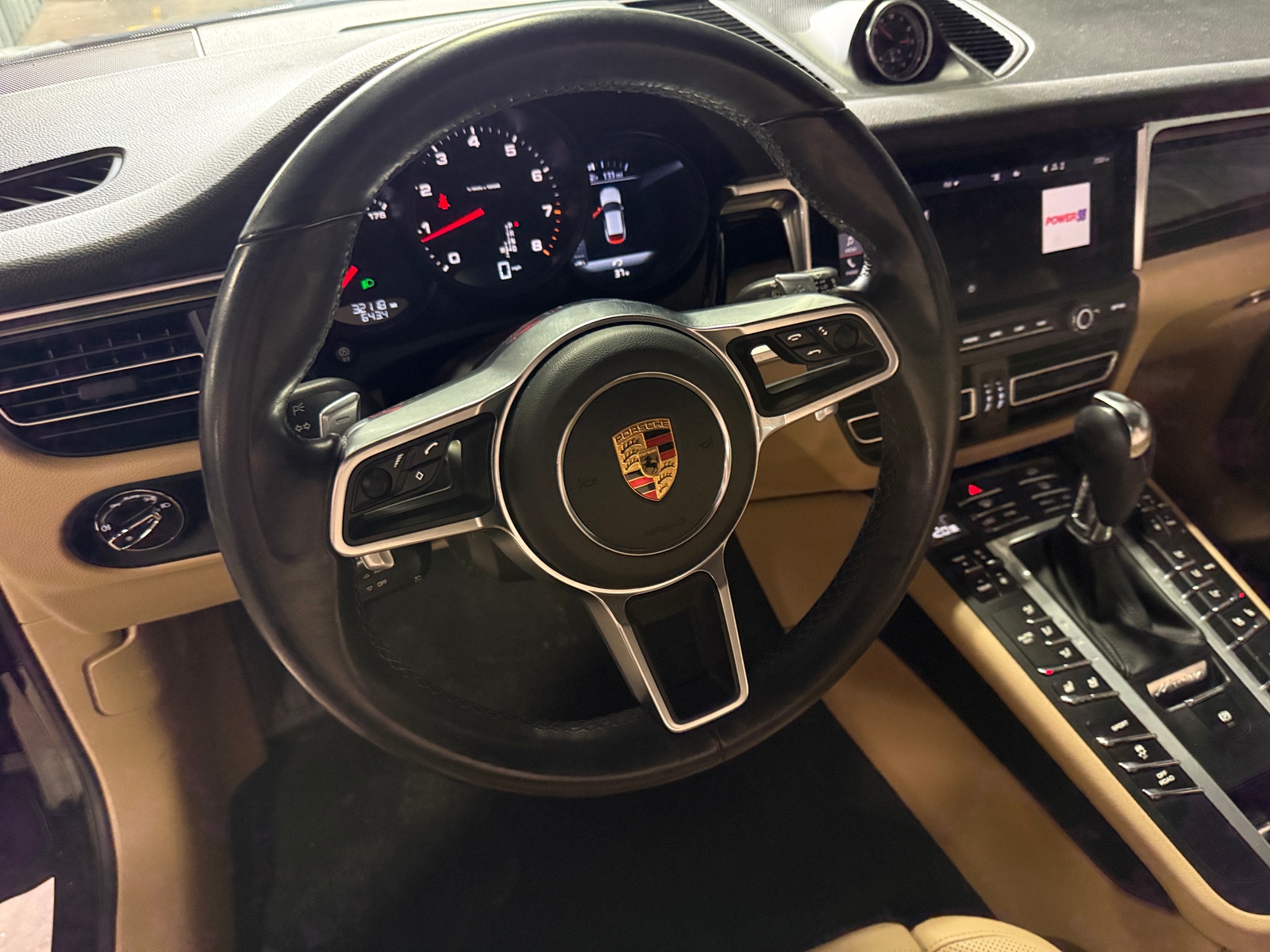 Thumbnail: 2020 Porsche Macan - 4