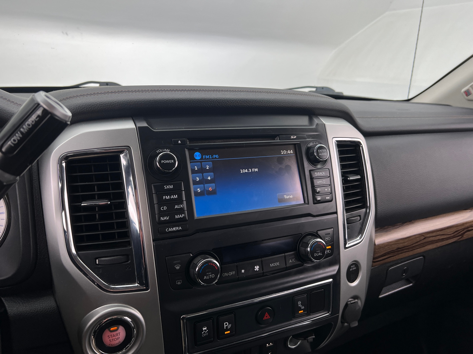 Thumbnail: 2017 Nissan Titan - 4