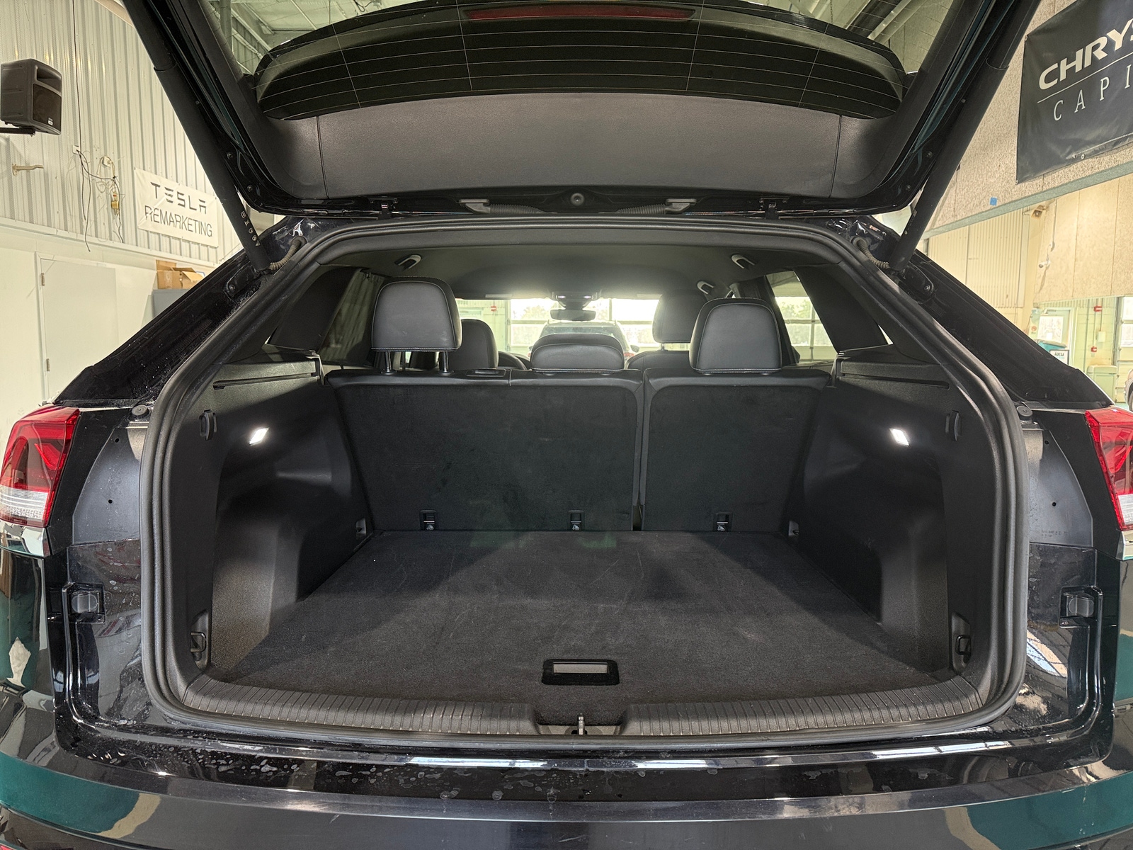 Thumbnail: 2025 Volkswagen Atlas - 6