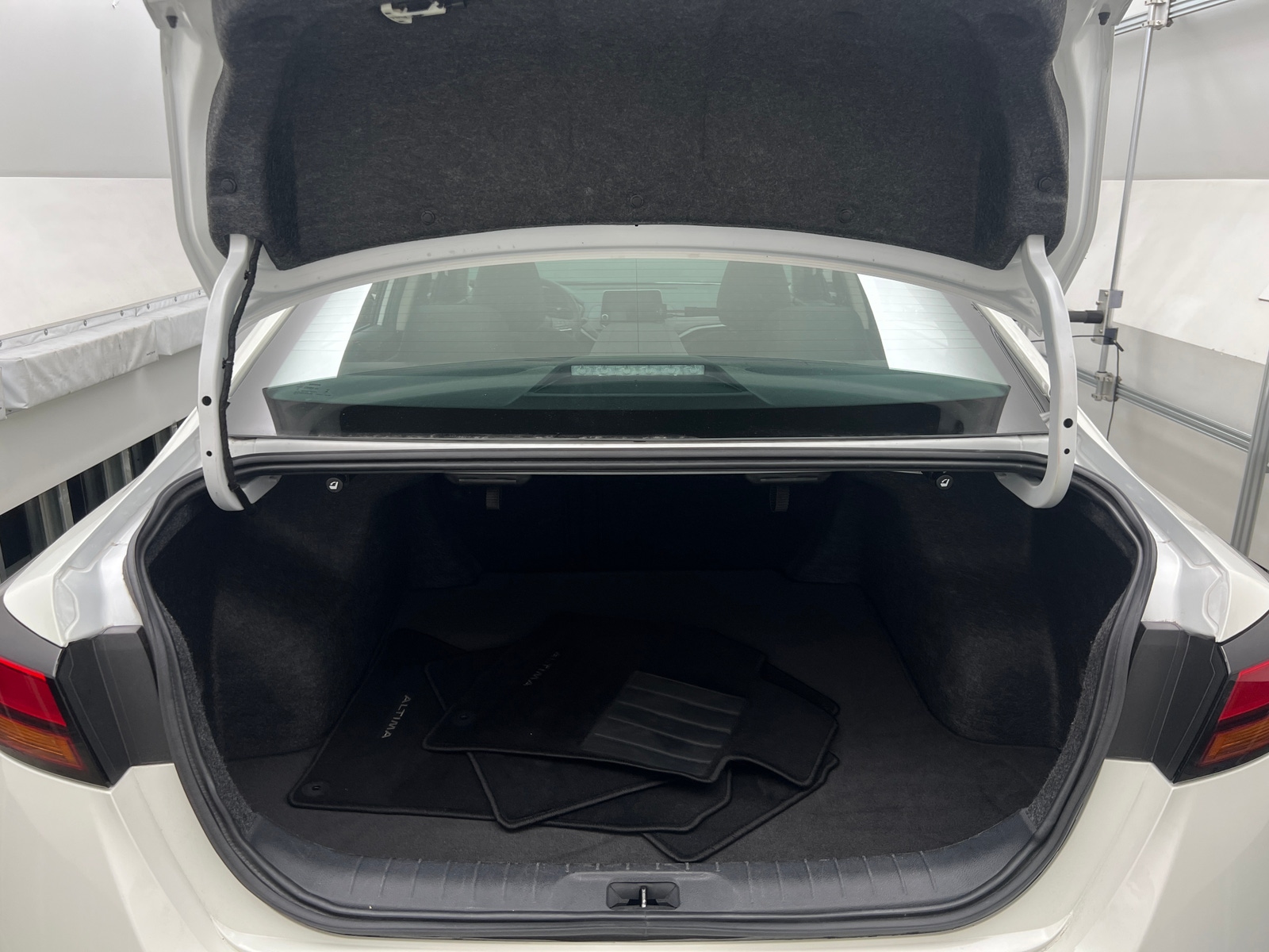 Thumbnail: 2025 Nissan Altima - 7