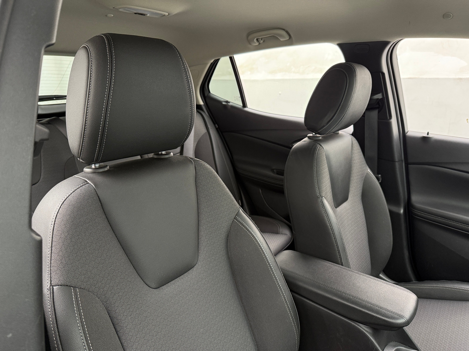 Thumbnail: 2025 Buick Encore GX - 2