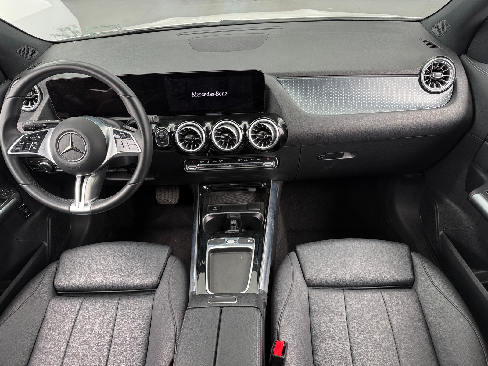 Thumbnail: 2025 Mercedes-Benz GLA - 2