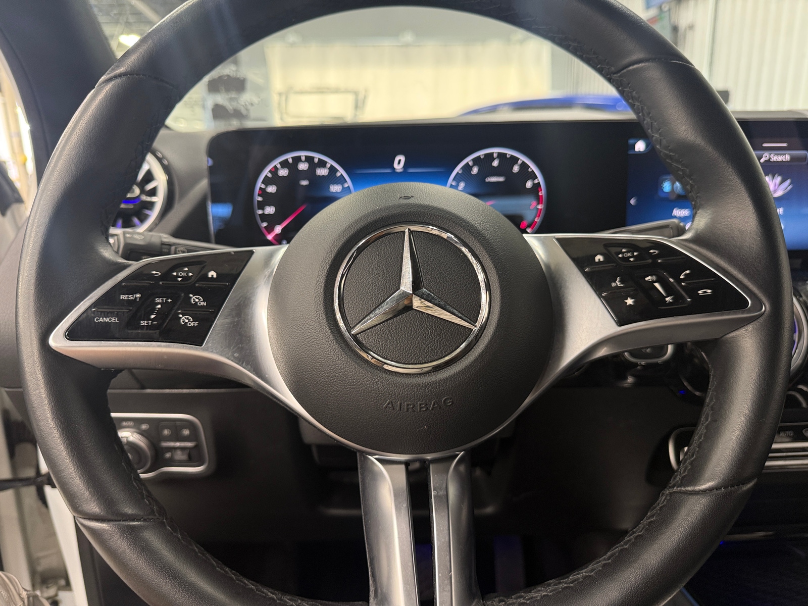 Thumbnail: 2025 Mercedes-Benz GLA - 4