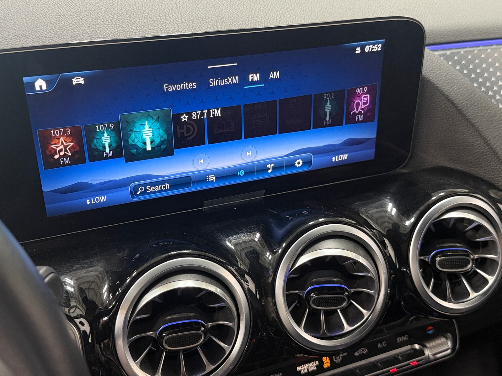 Thumbnail: 2025 Mercedes-Benz GLA - 3