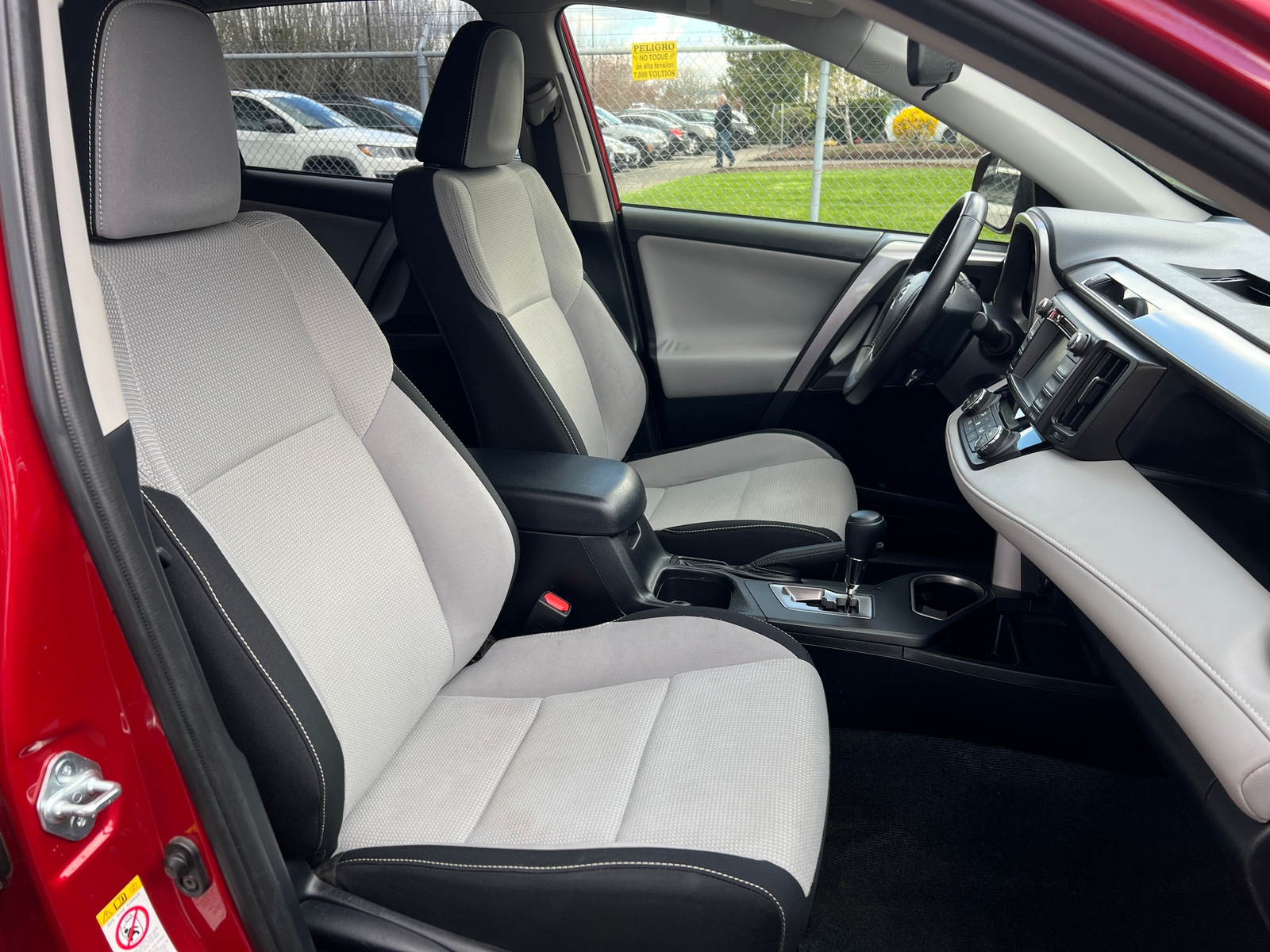 Thumbnail: 2016 Toyota RAV4 - 2