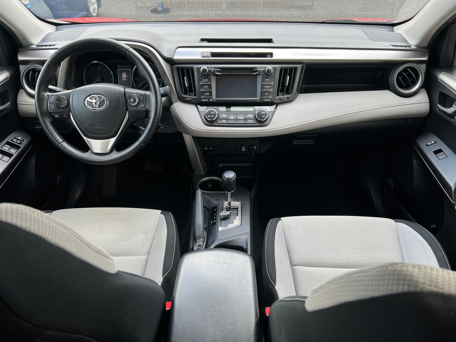 Thumbnail: 2016 Toyota RAV4 - 3