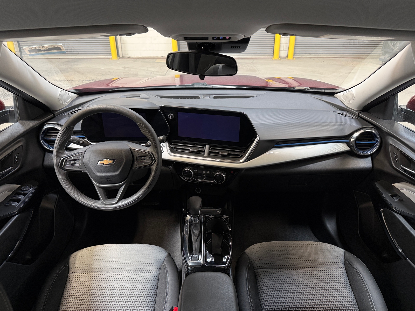 Thumbnail: 2025 Chevrolet Trax - 3