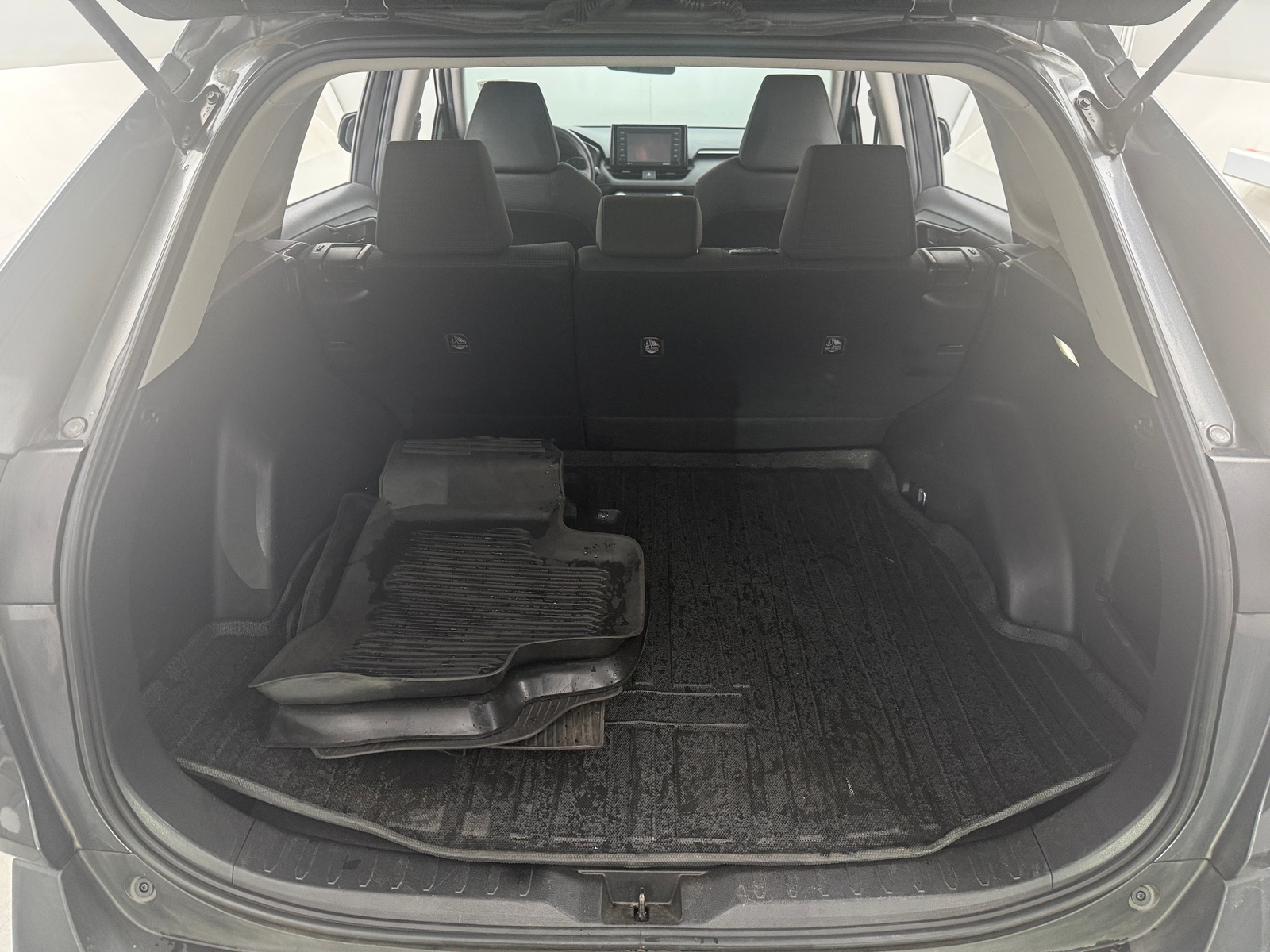 Thumbnail: 2022 Toyota RAV4 - 7