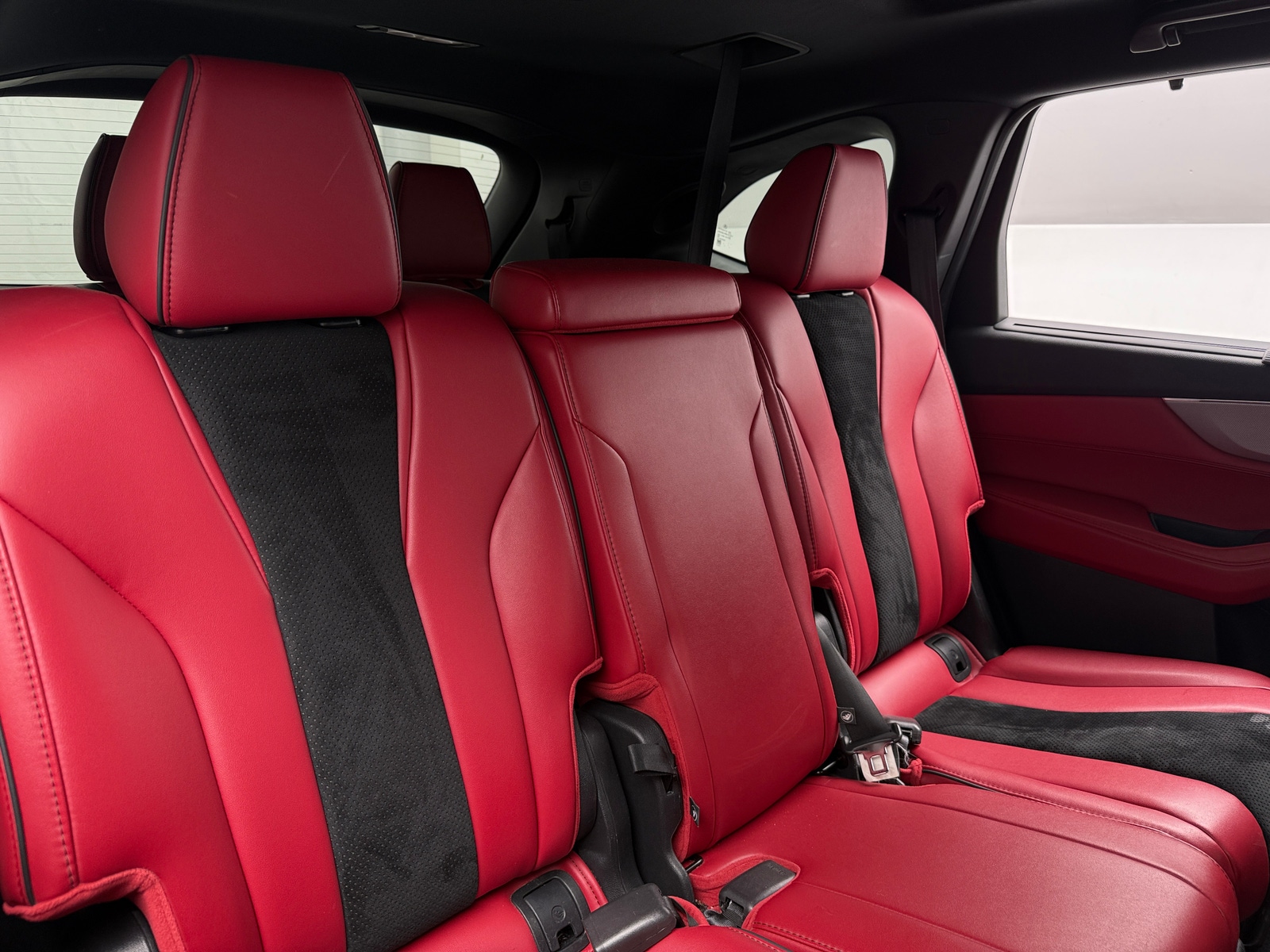 Thumbnail: 2024 Acura MDX - 5