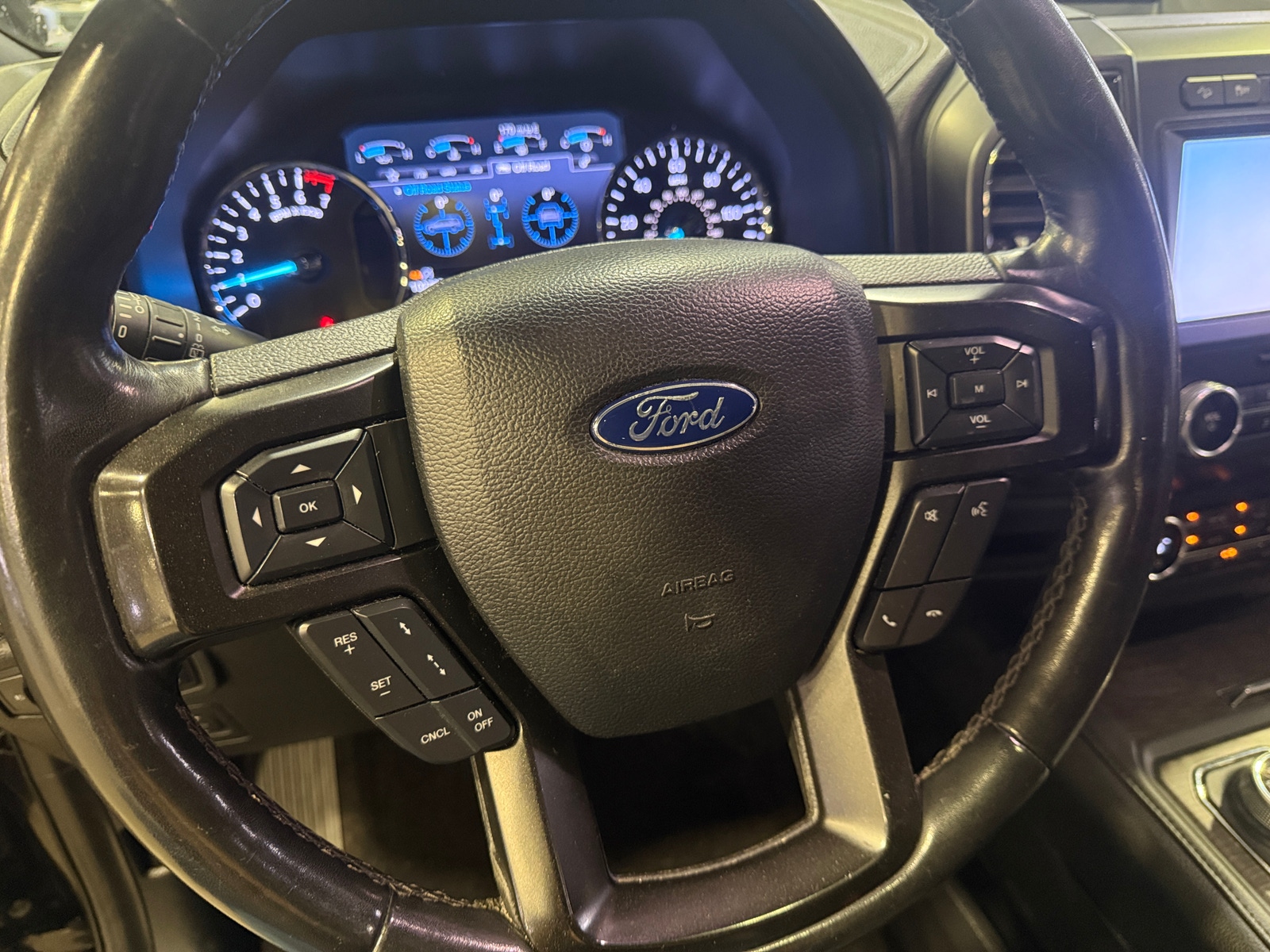 Thumbnail: 2019 Ford Expedition - 4