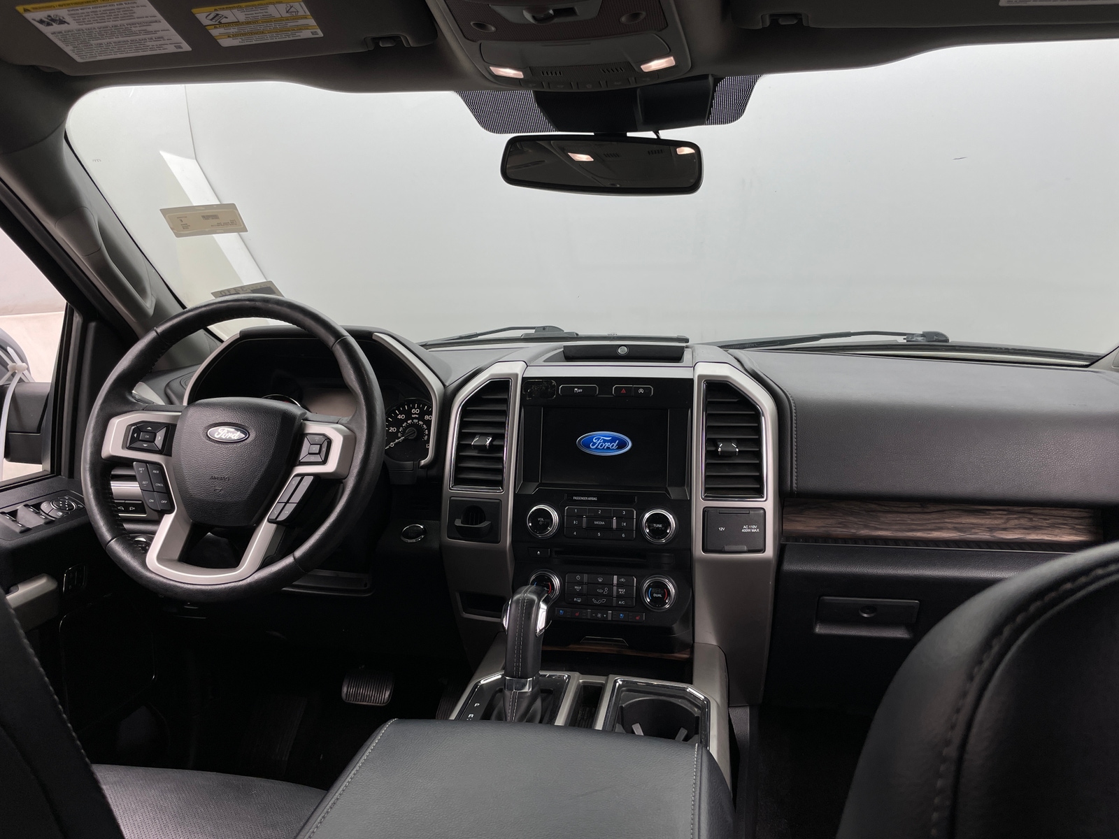 Thumbnail: 2018 Ford Econoline - 3