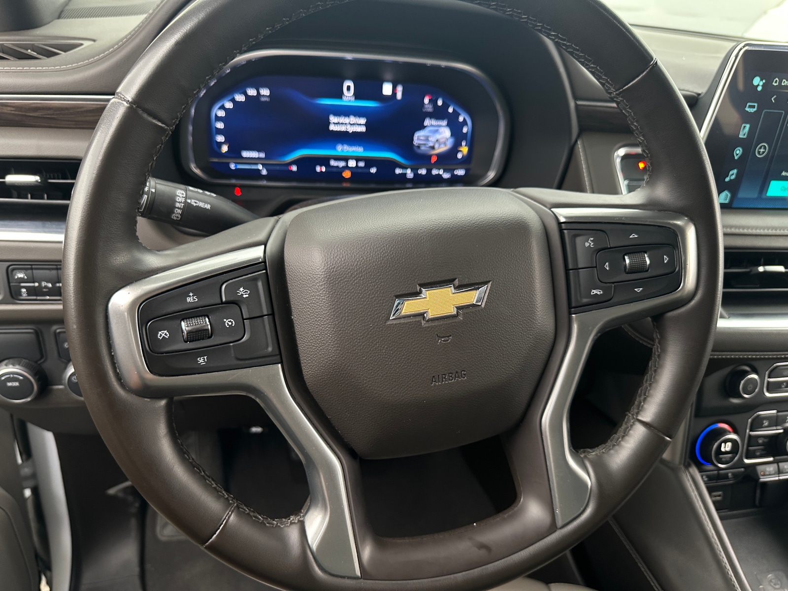 Thumbnail: 2023 Chevrolet Suburban - 4