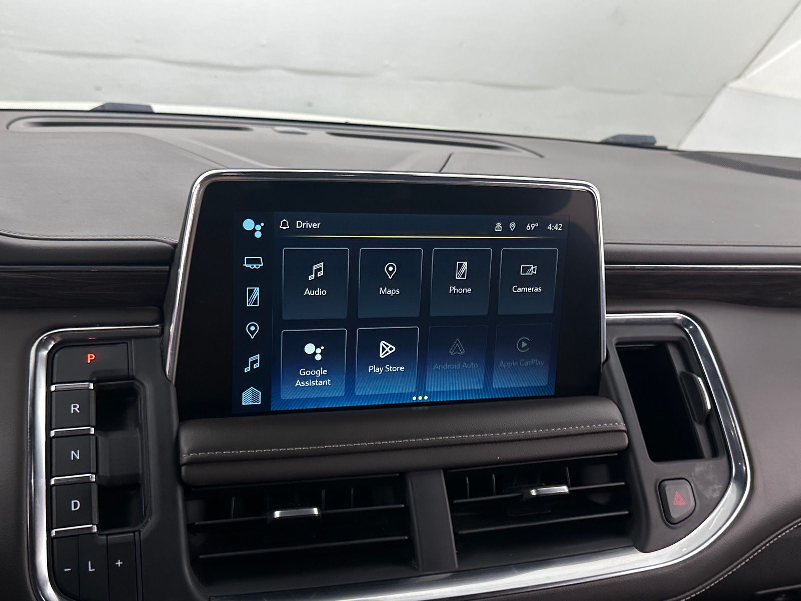 Thumbnail: 2023 Chevrolet Suburban - 3