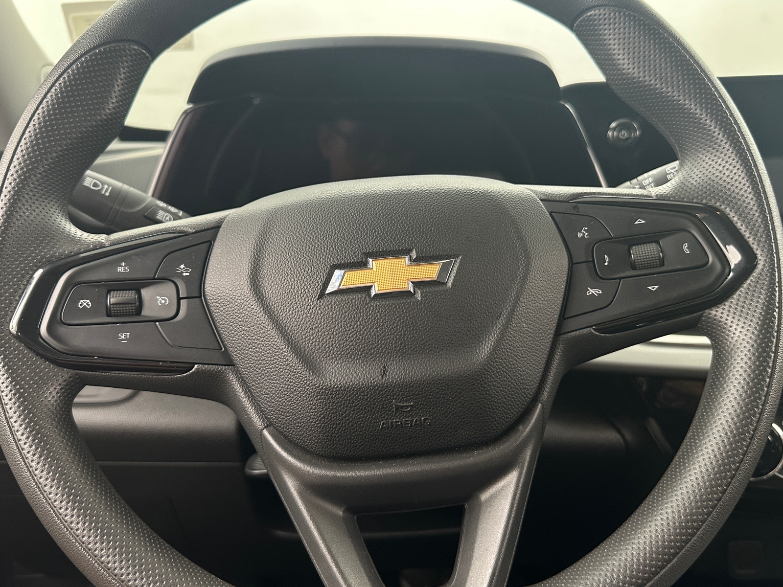 Thumbnail: 2025 Chevrolet Trax - 5