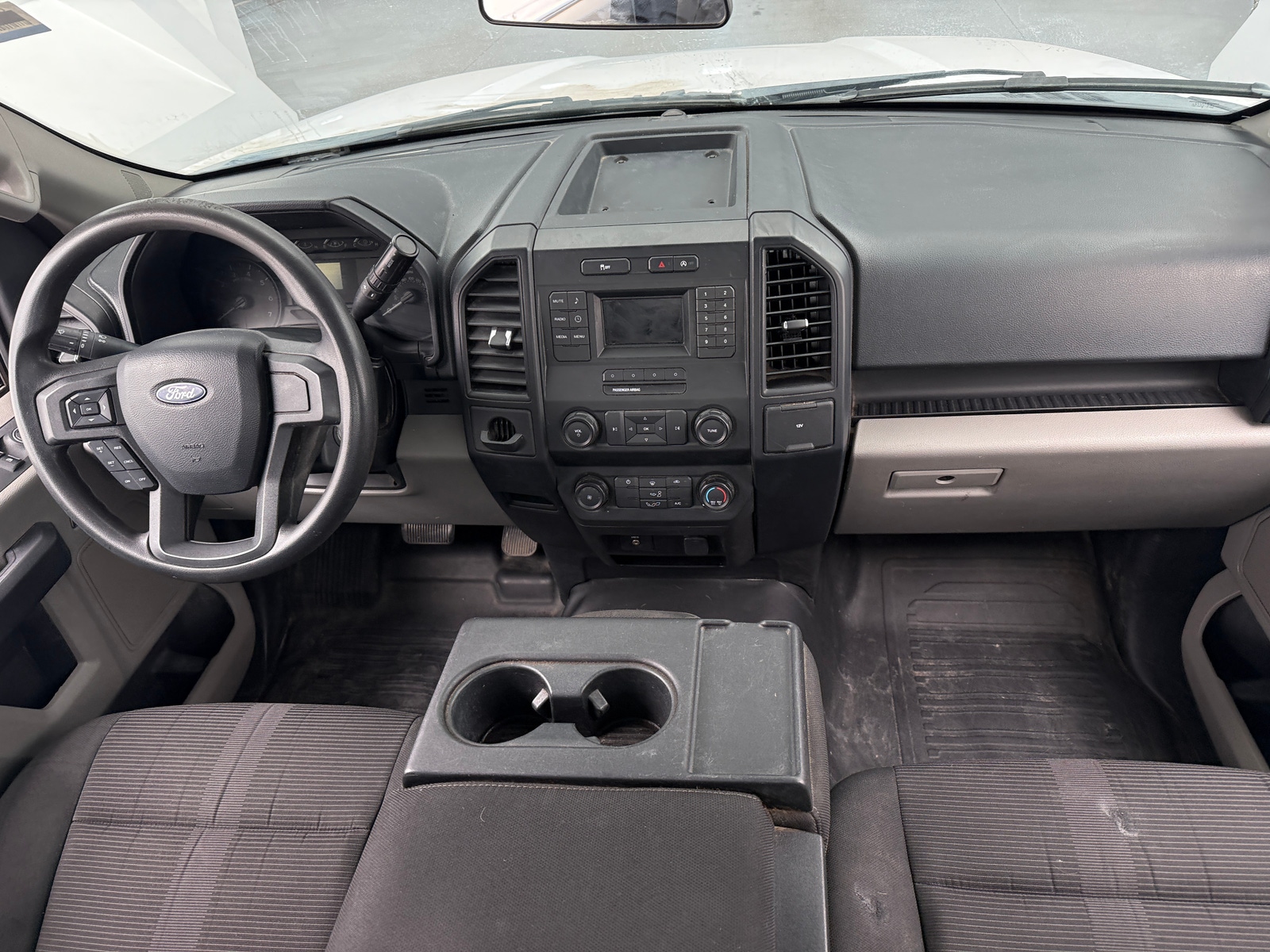 Thumbnail: 2019 Ford Econoline - 3