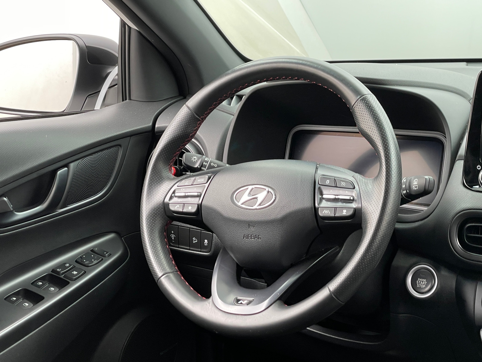 Thumbnail: 2022 Hyundai Kona - 5