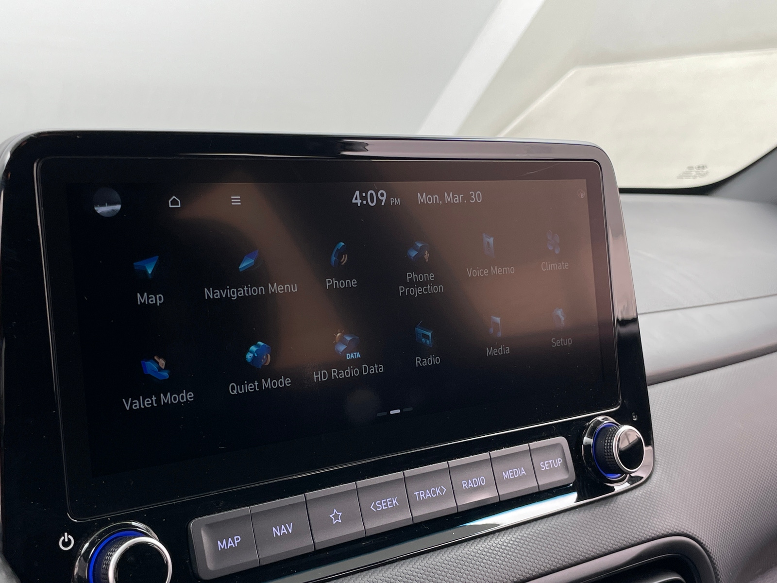 Thumbnail: 2022 Hyundai Kona - 4