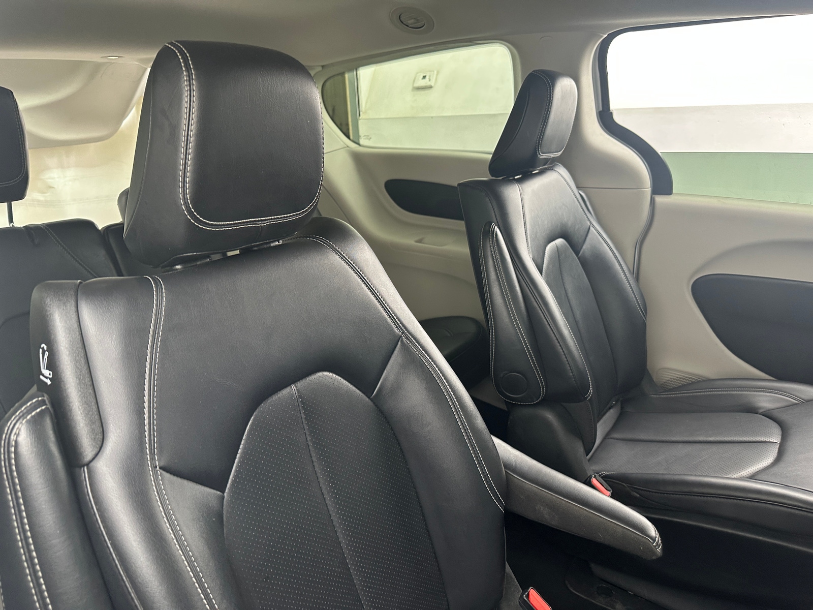 Thumbnail: 2024 Chrysler Pacifica - 5