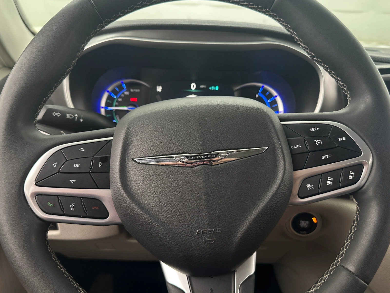 Thumbnail: 2024 Chrysler Pacifica - 4