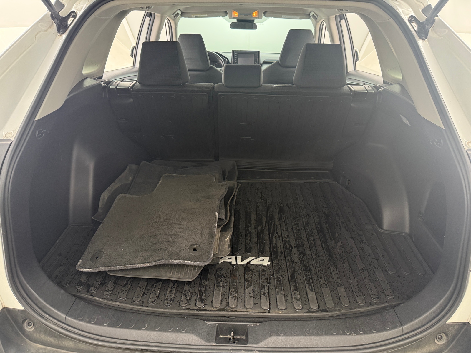 Thumbnail: 2021 Toyota RAV4 - 7