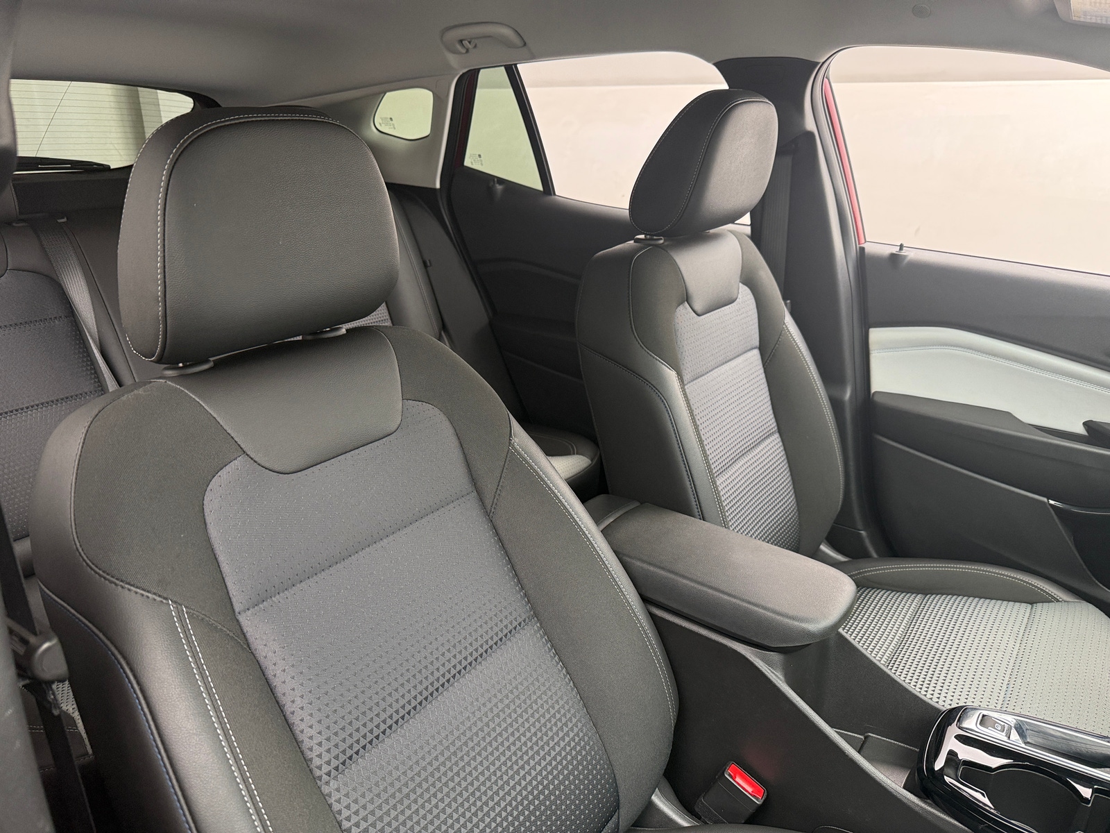 Thumbnail: 2025 Chevrolet Trax - 2