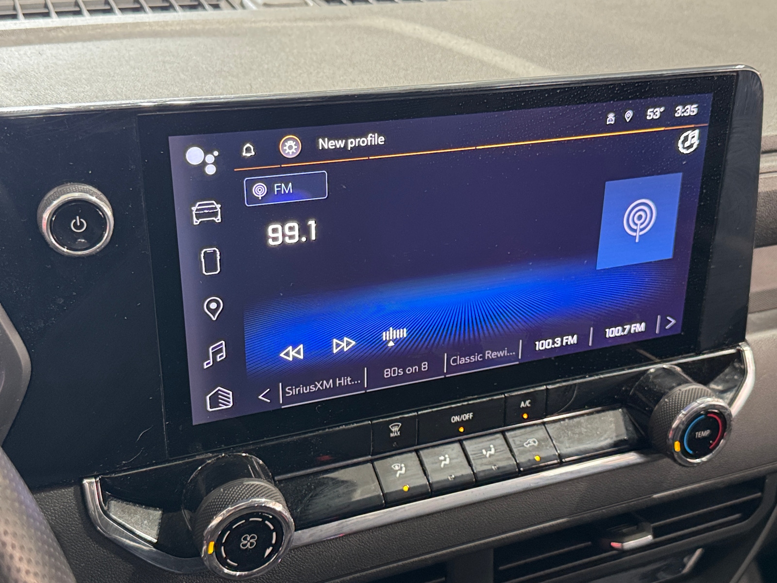 Thumbnail: 2023 Chevrolet Colorado - 4