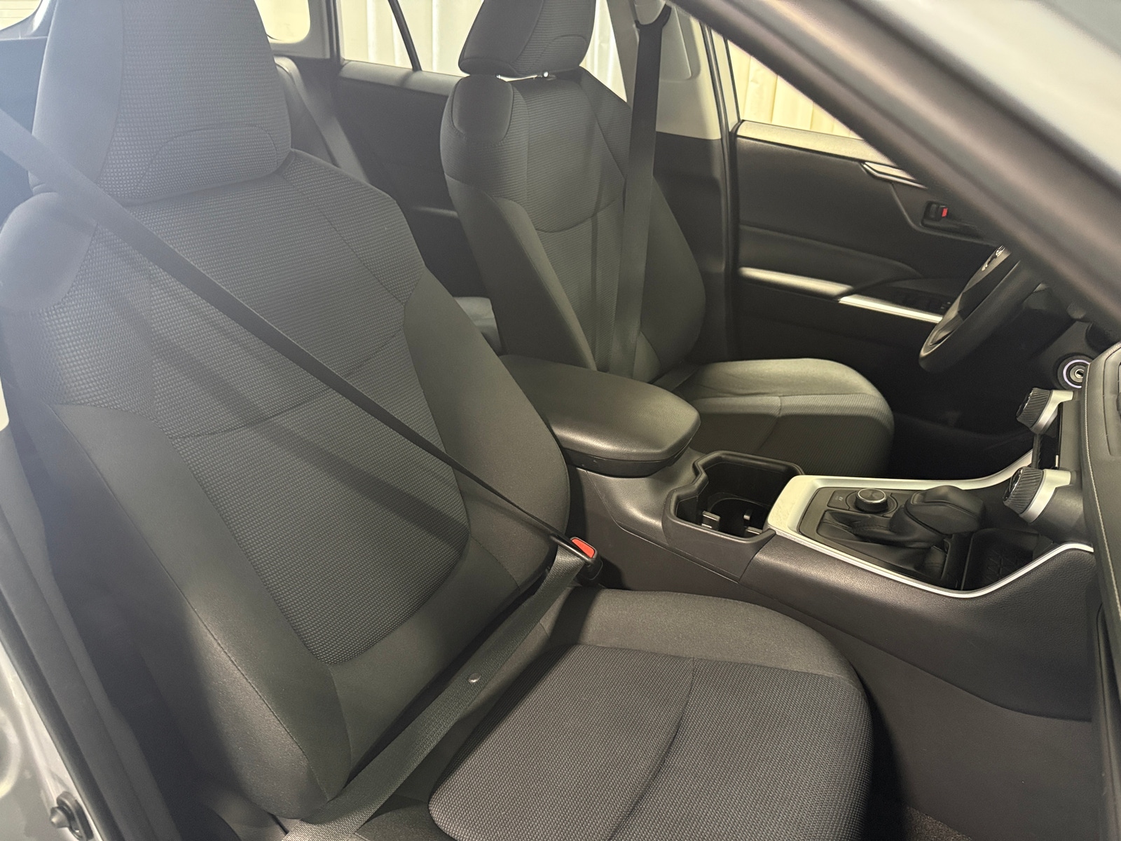 Thumbnail: 2025 Toyota RAV4 - 2