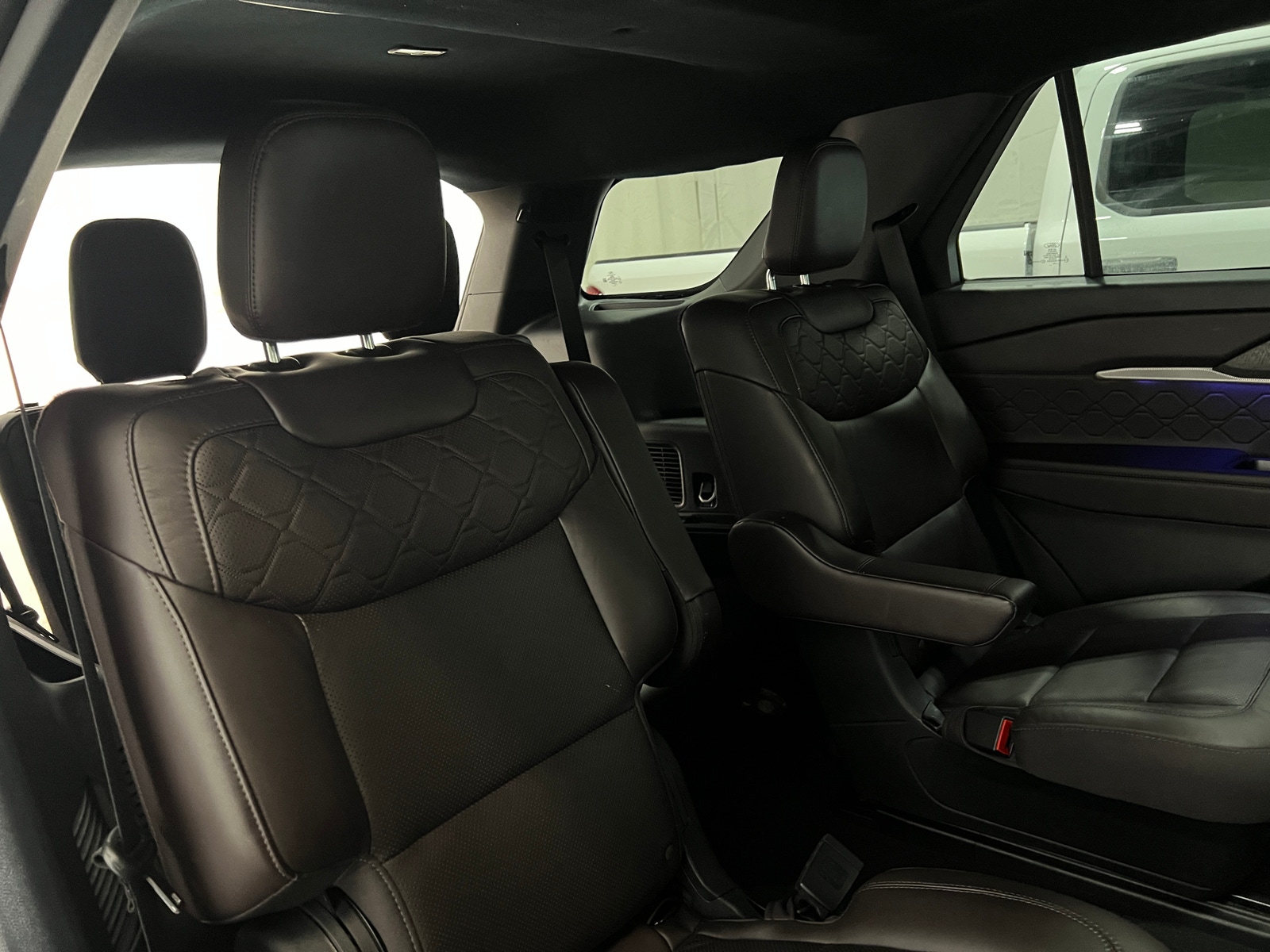 Thumbnail: 2025 Ford Explorer - 5