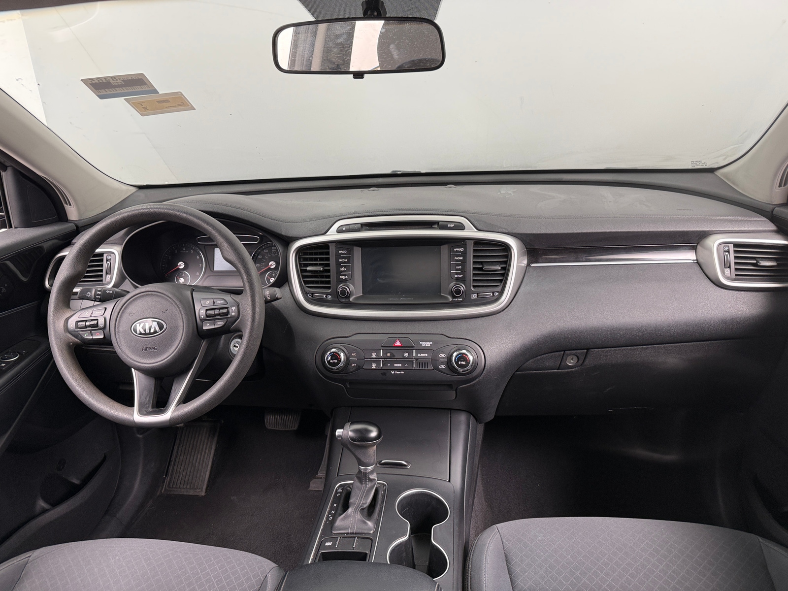 Thumbnail: 2018 Kia Sorento - 3