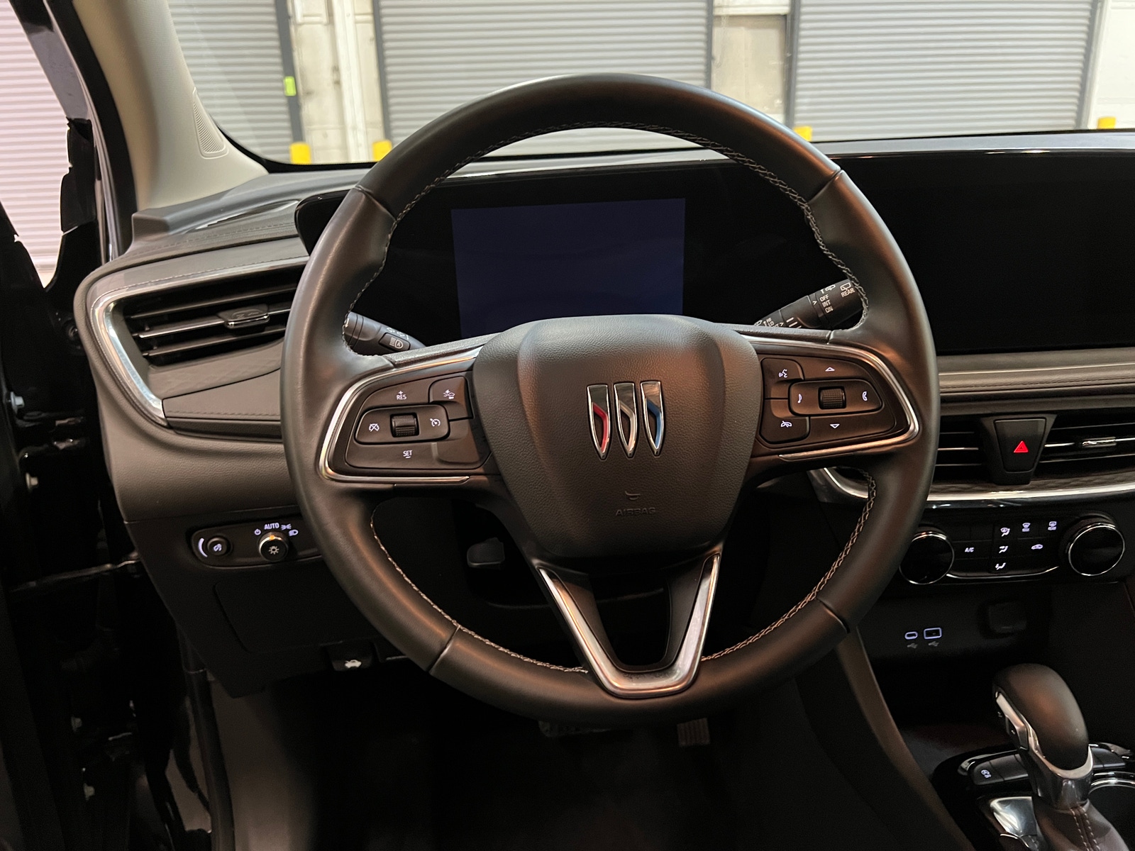 Thumbnail: 2025 Buick Encore GX - 4