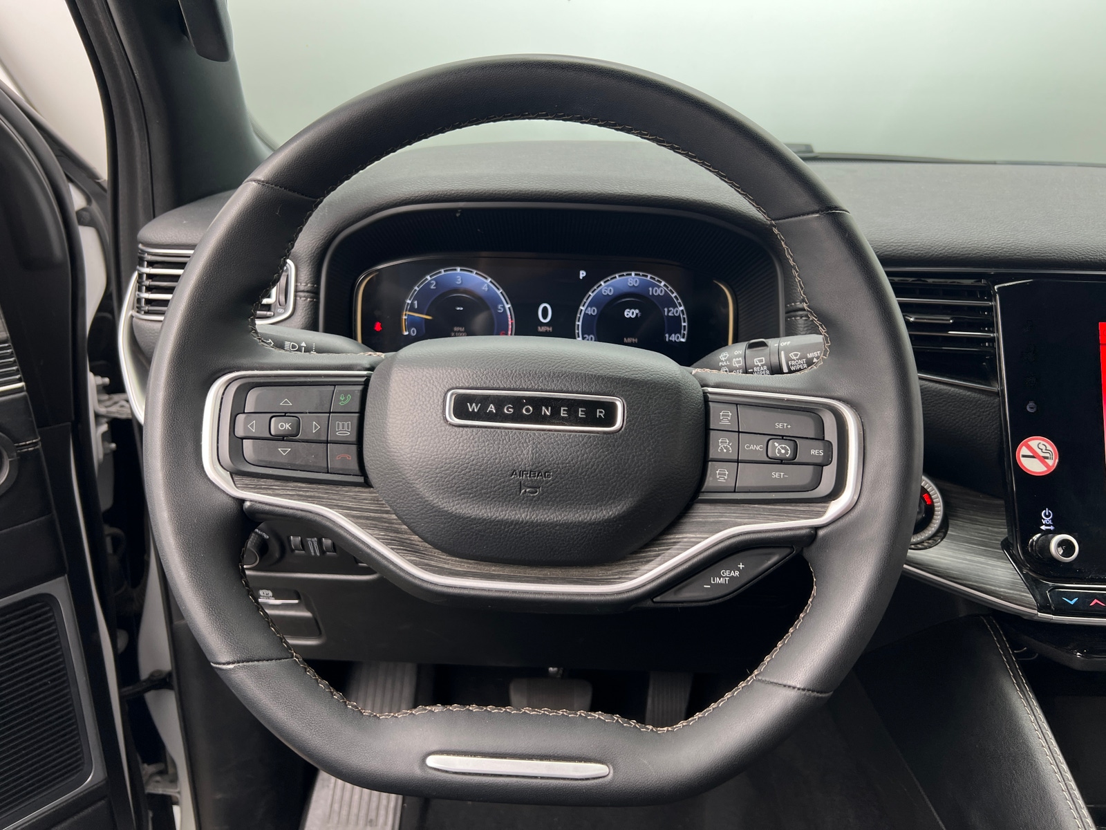 Thumbnail: 2024 Jeep Wagoneer - 4