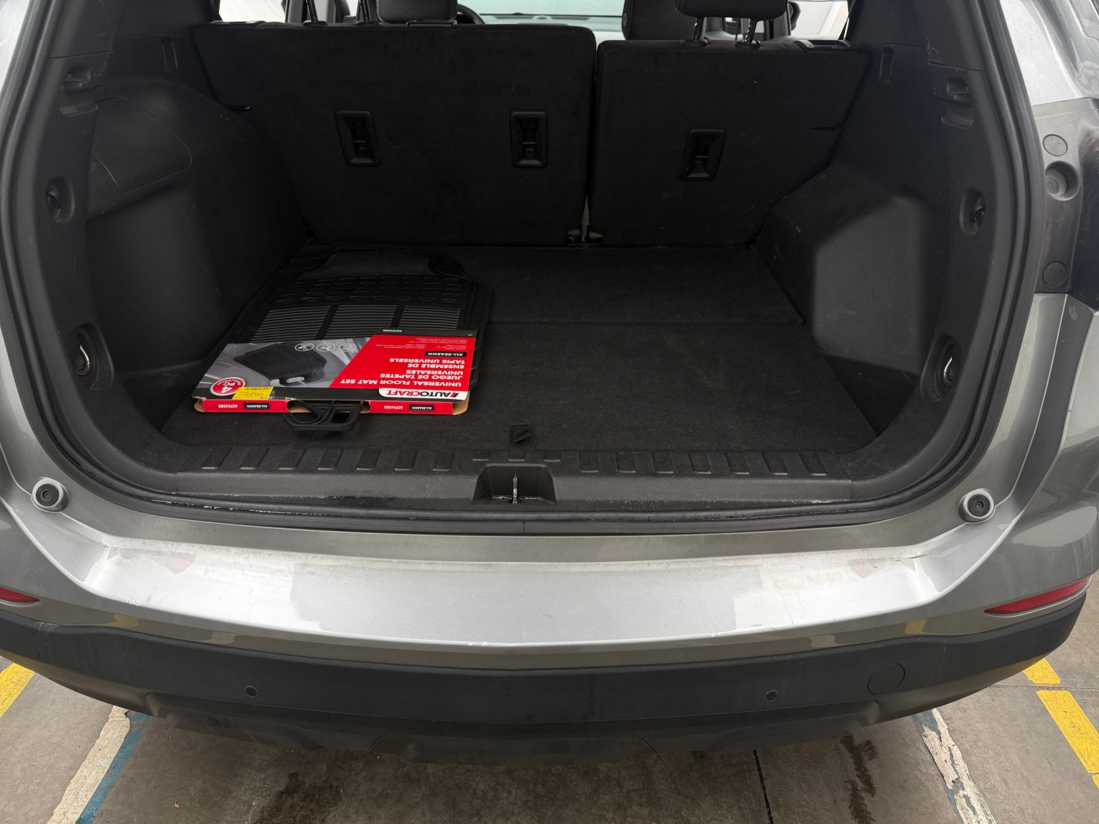 Thumbnail: 2023 Chevrolet Equinox - 7