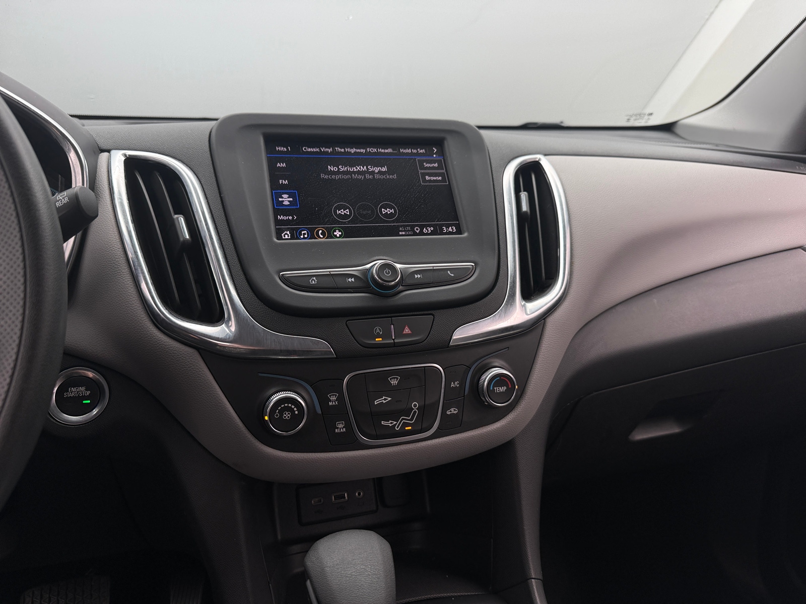 Thumbnail: 2023 Chevrolet Equinox - 4