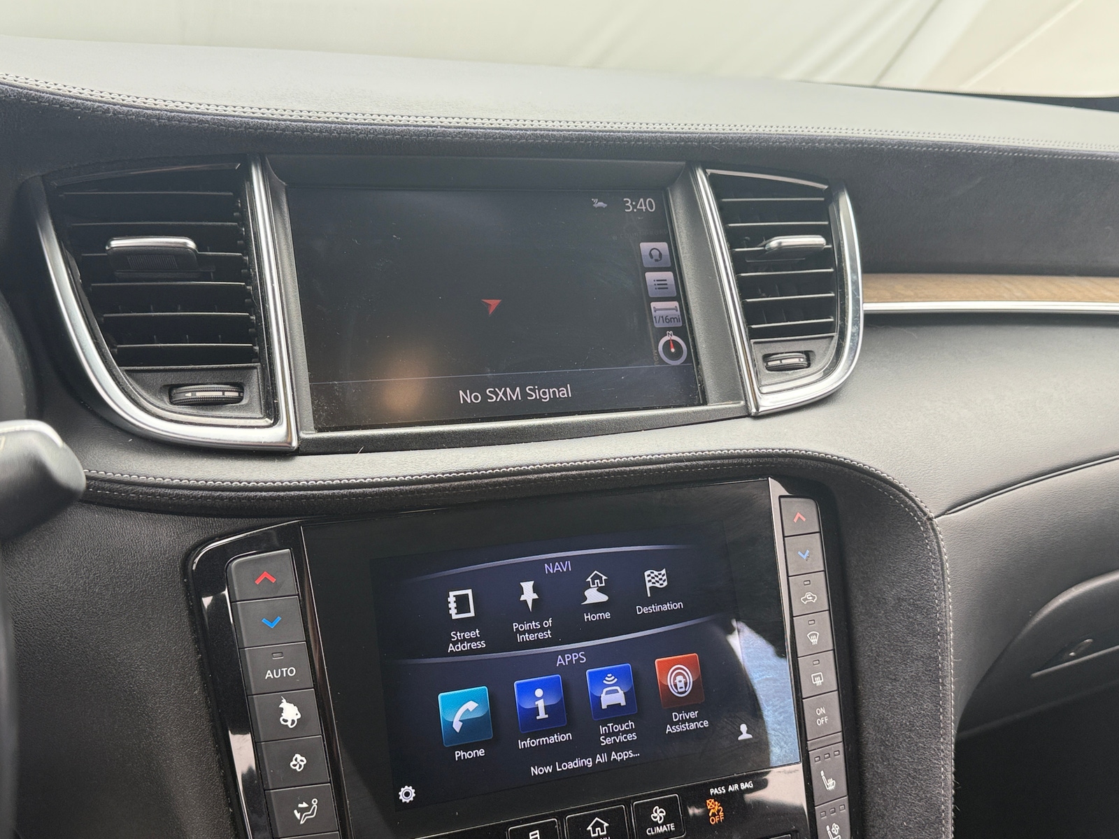 Thumbnail: 2019 INFINITI QX50 - 3