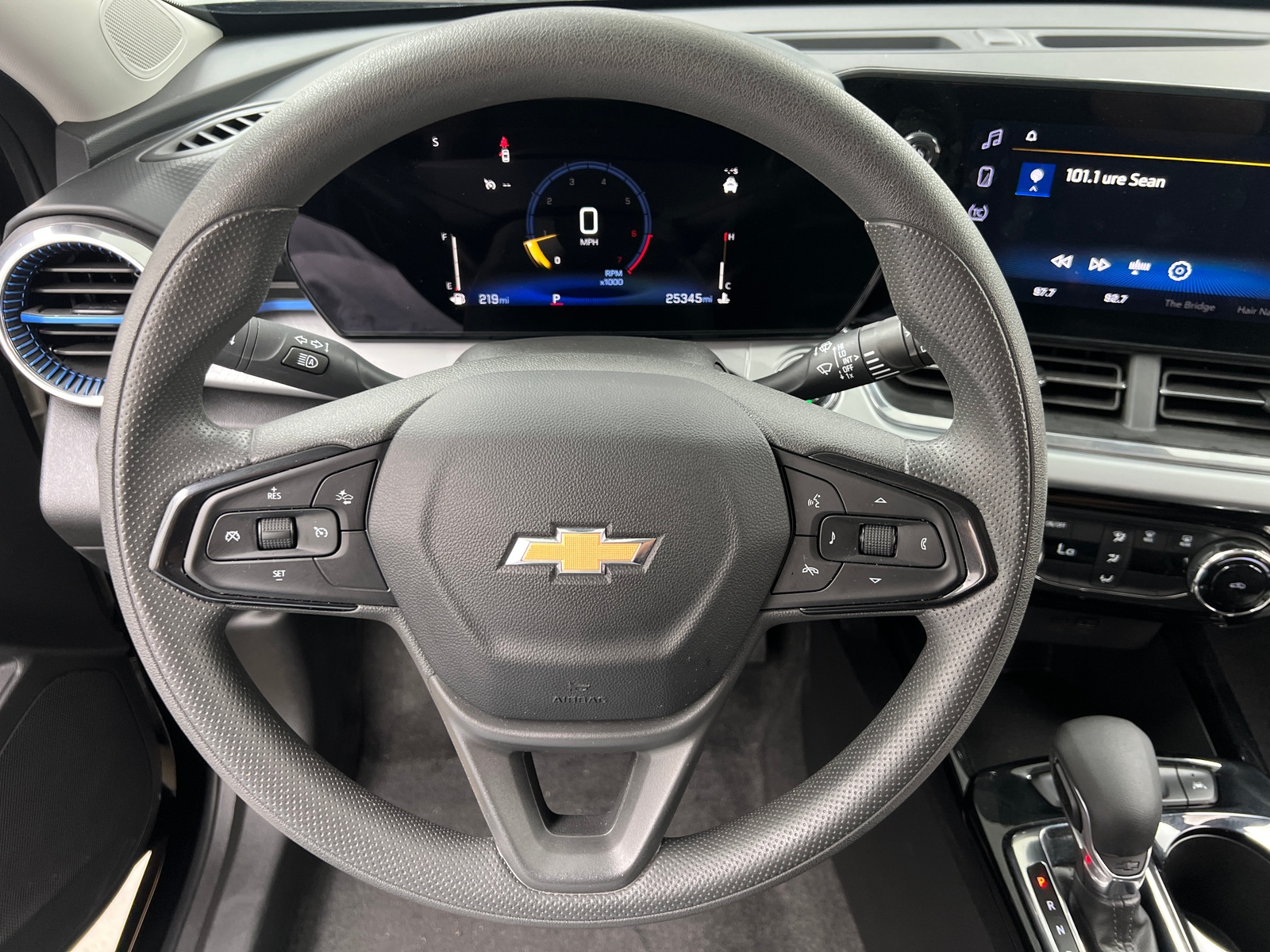 Thumbnail: 2025 Chevrolet Trax - 5