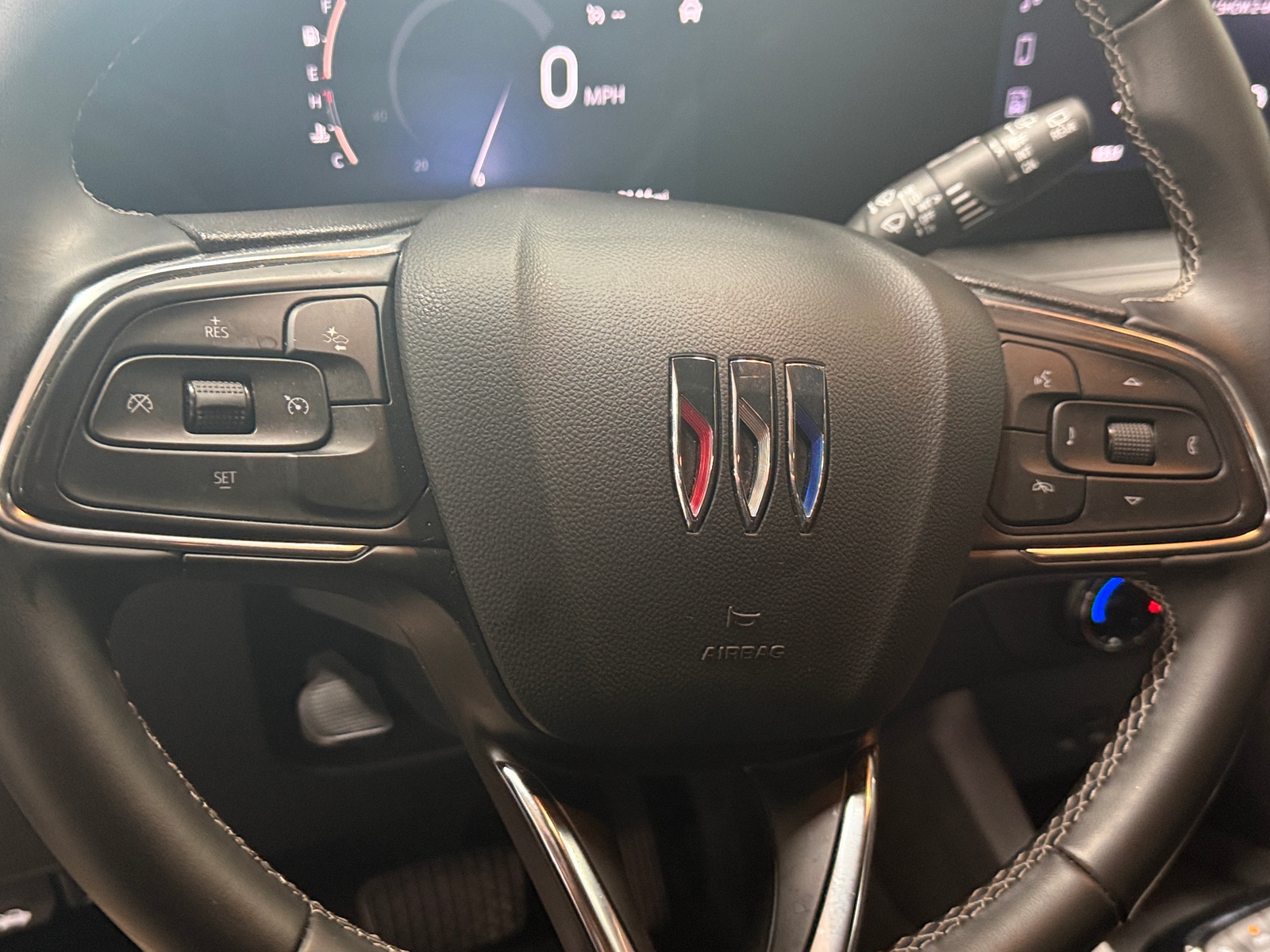 Thumbnail: 2025 Buick Encore GX - 4