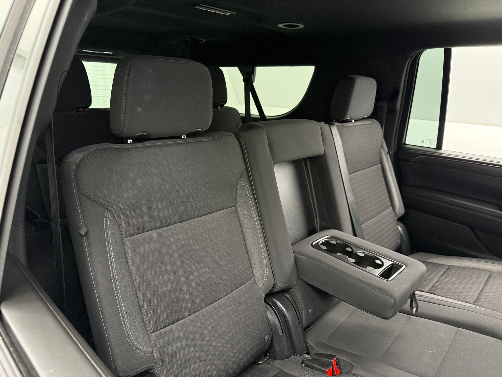 Thumbnail: 2023 Chevrolet Suburban - 6