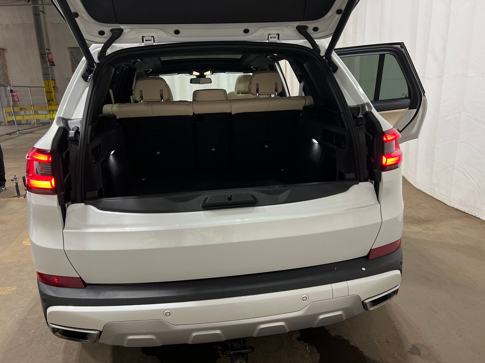 Thumbnail: 2020 BMW X5 - 6