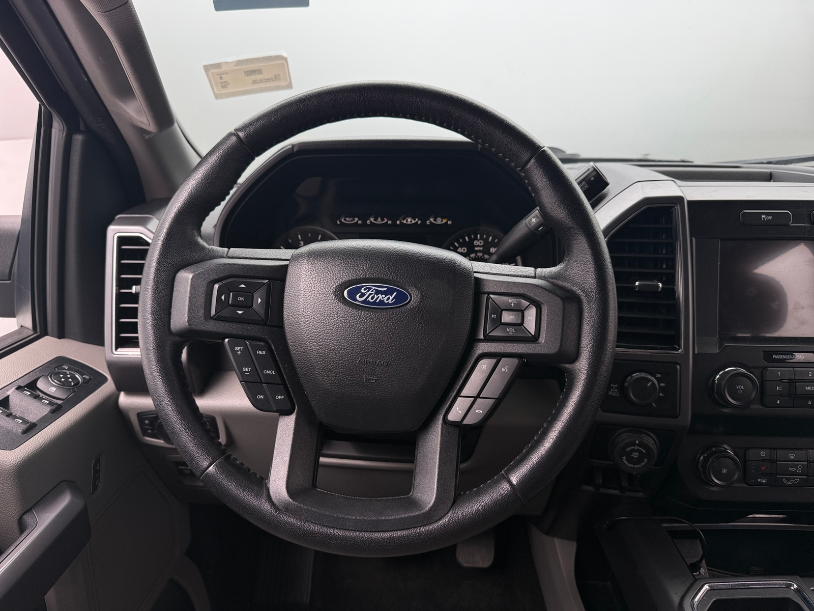 Thumbnail: 2020 Ford Econoline - 5