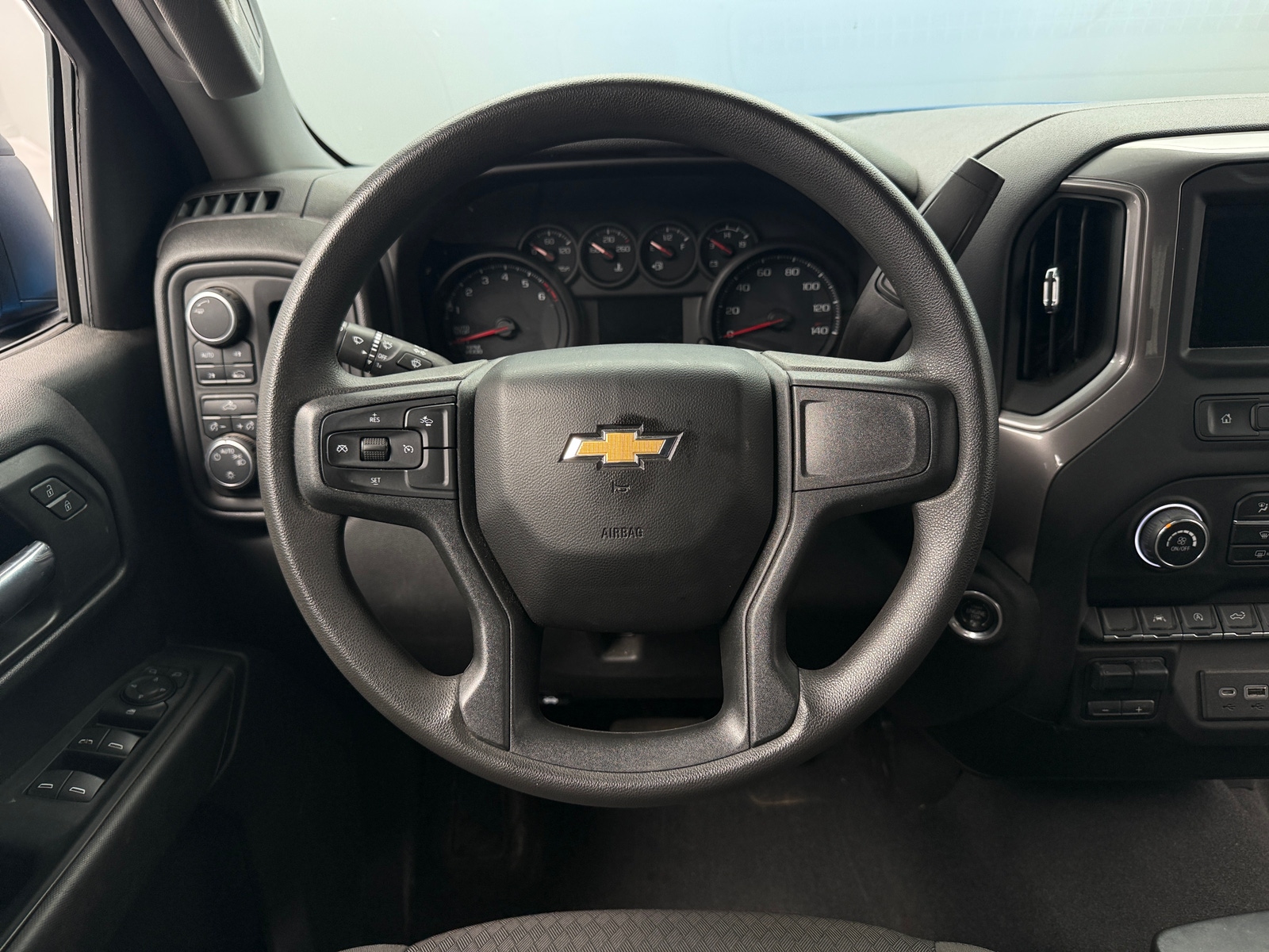 Thumbnail: 2023 Chevrolet Silverado 1500 - 5