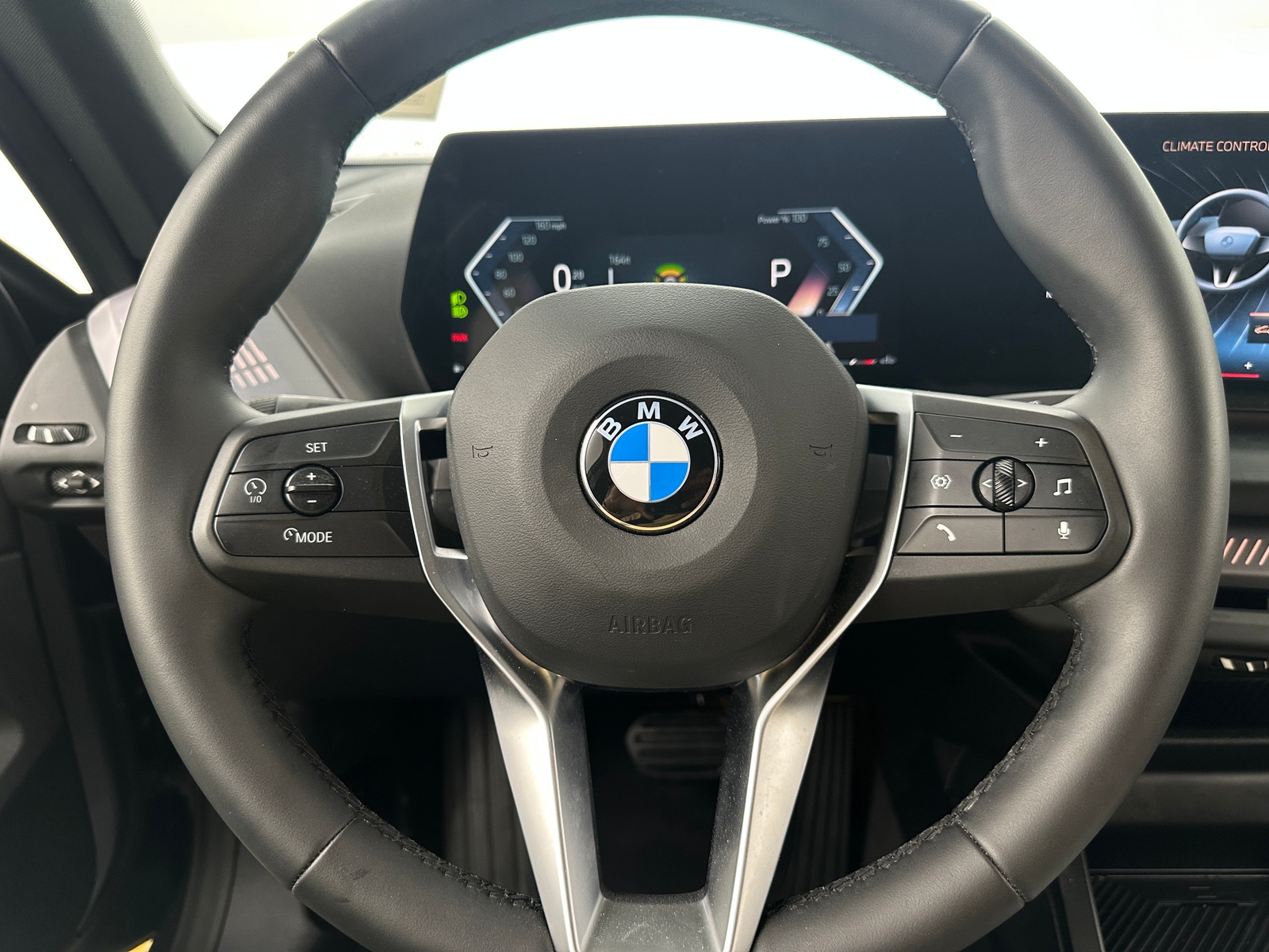 Thumbnail: 2025 BMW 2 Series - 4