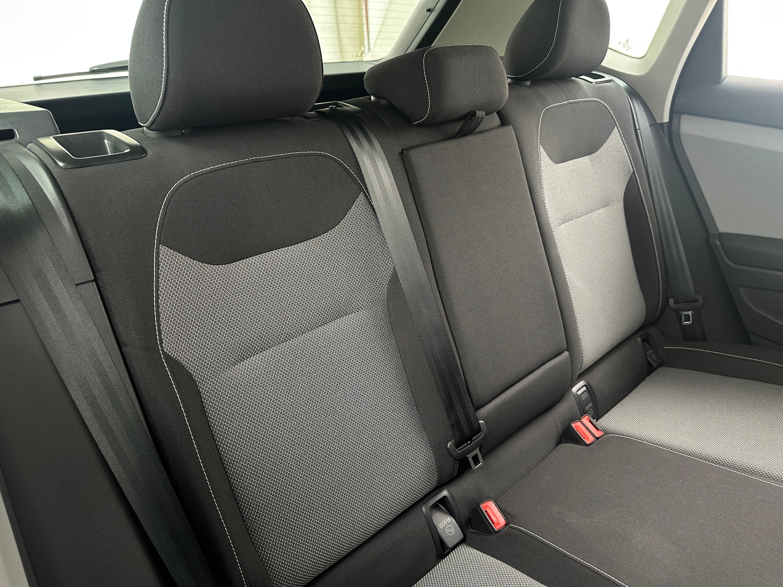 Thumbnail: 2023 Volkswagen Taos - 6