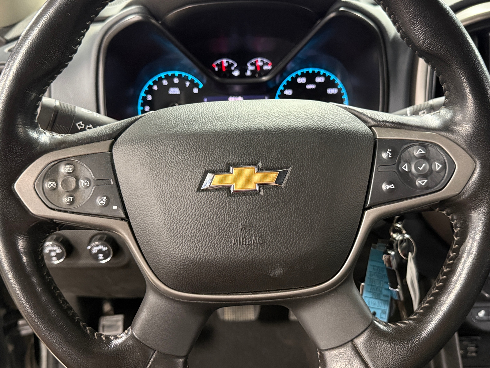 Thumbnail: 2022 Chevrolet Colorado - 5