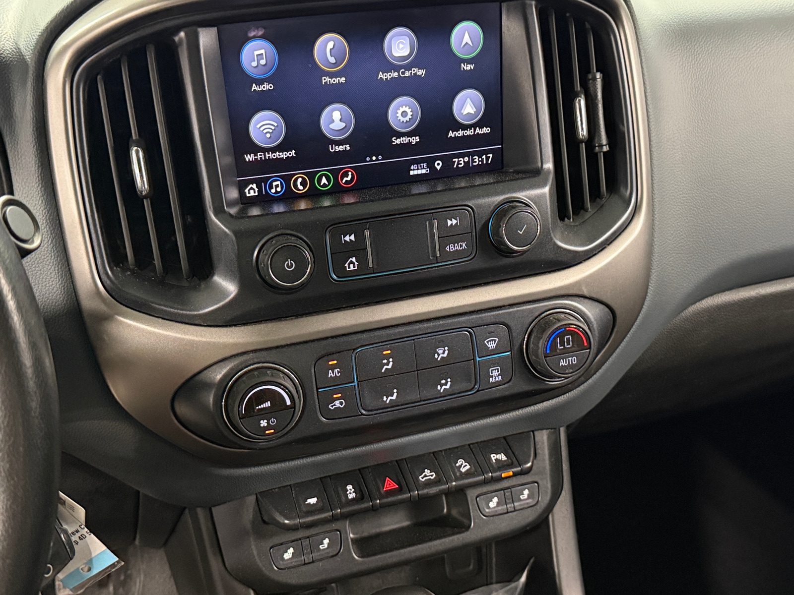 Thumbnail: 2022 Chevrolet Colorado - 4