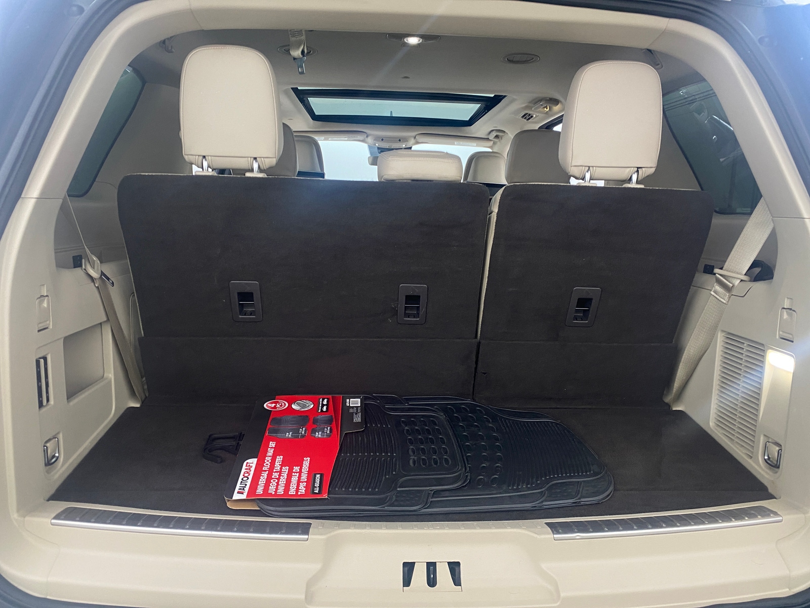 Thumbnail: 2021 Lincoln Navigator - 6