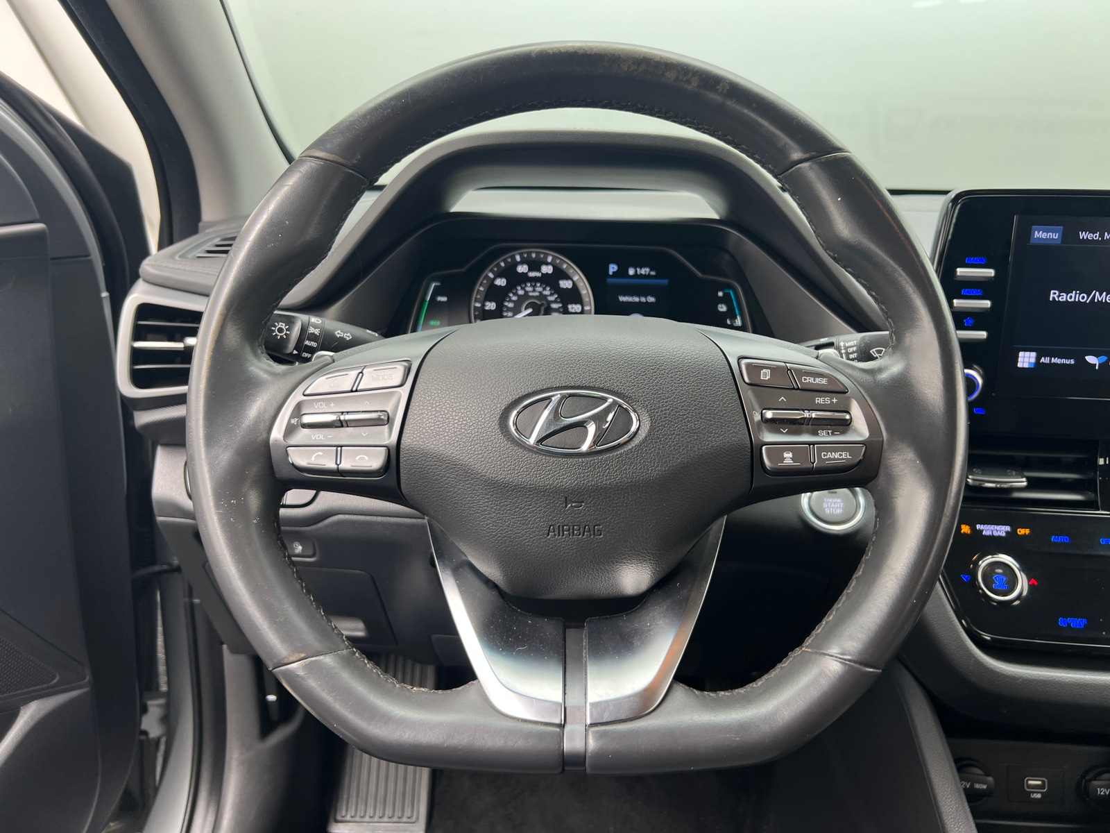 Thumbnail: 2022 Hyundai Ioniq - 5