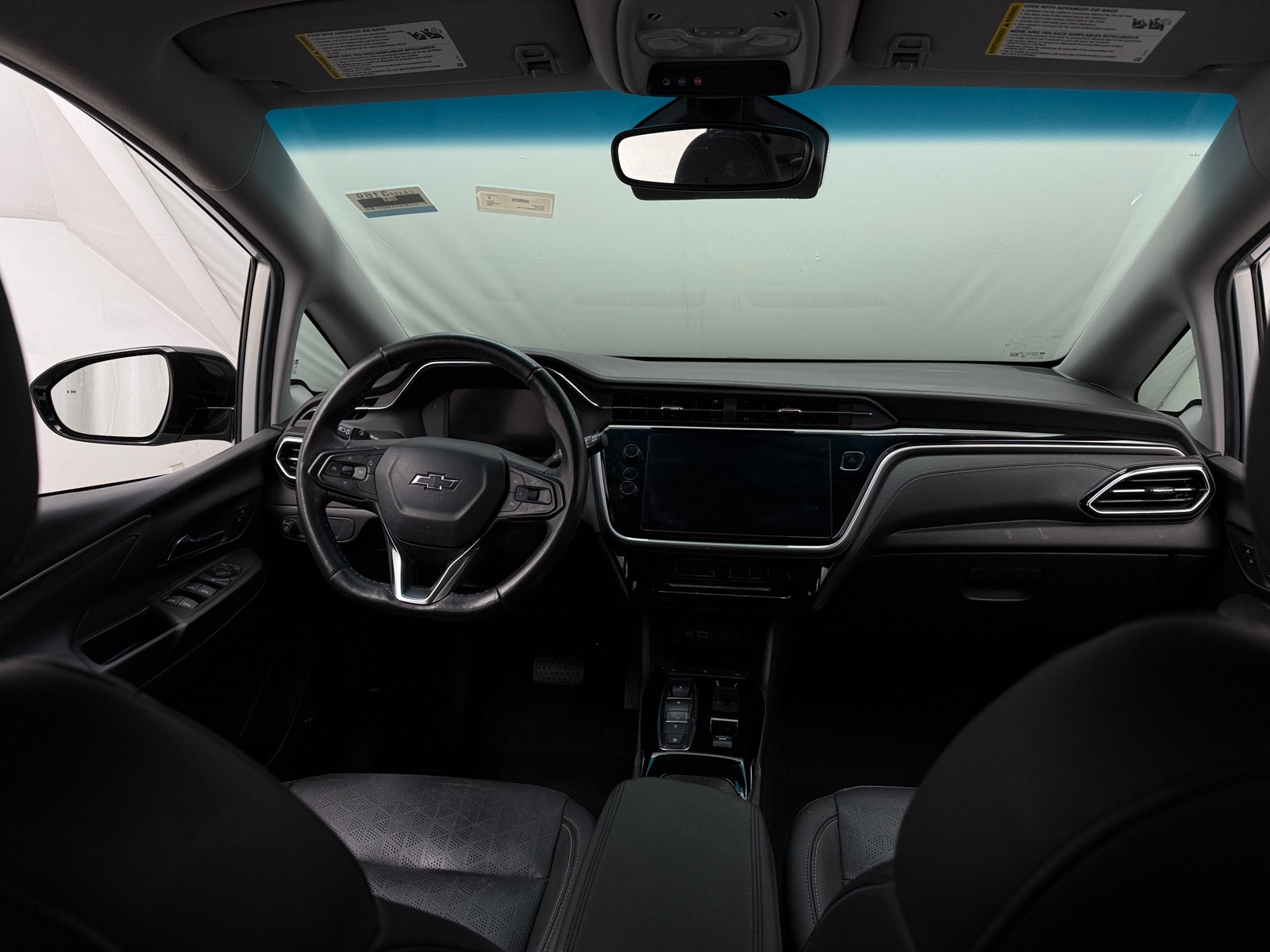 Thumbnail: 2022 Chevrolet Bolt EV - 2